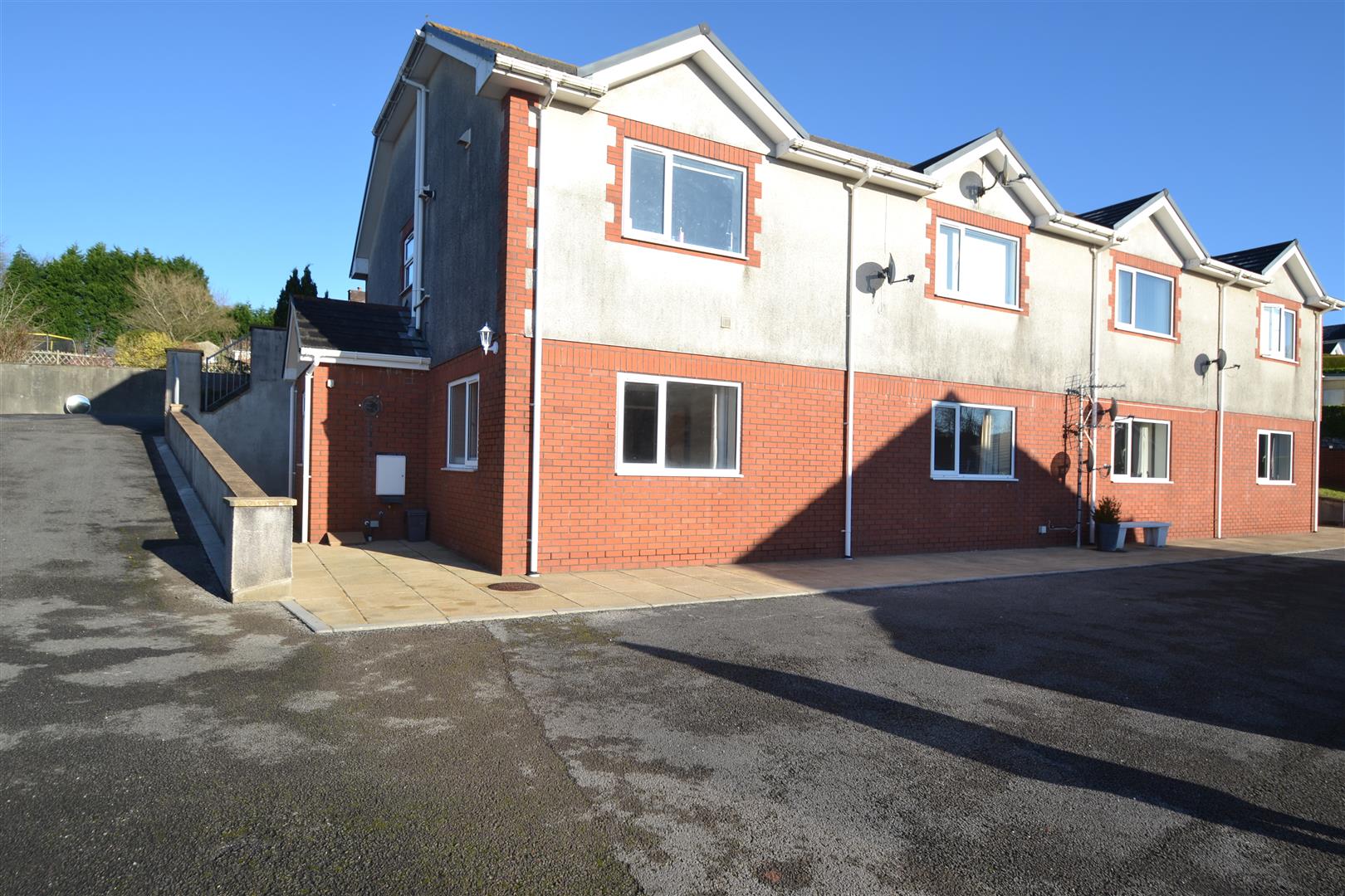 Thornfield Mews, Heol Eglwys, Pen Y Fai, Bridgend, CF31 4LY